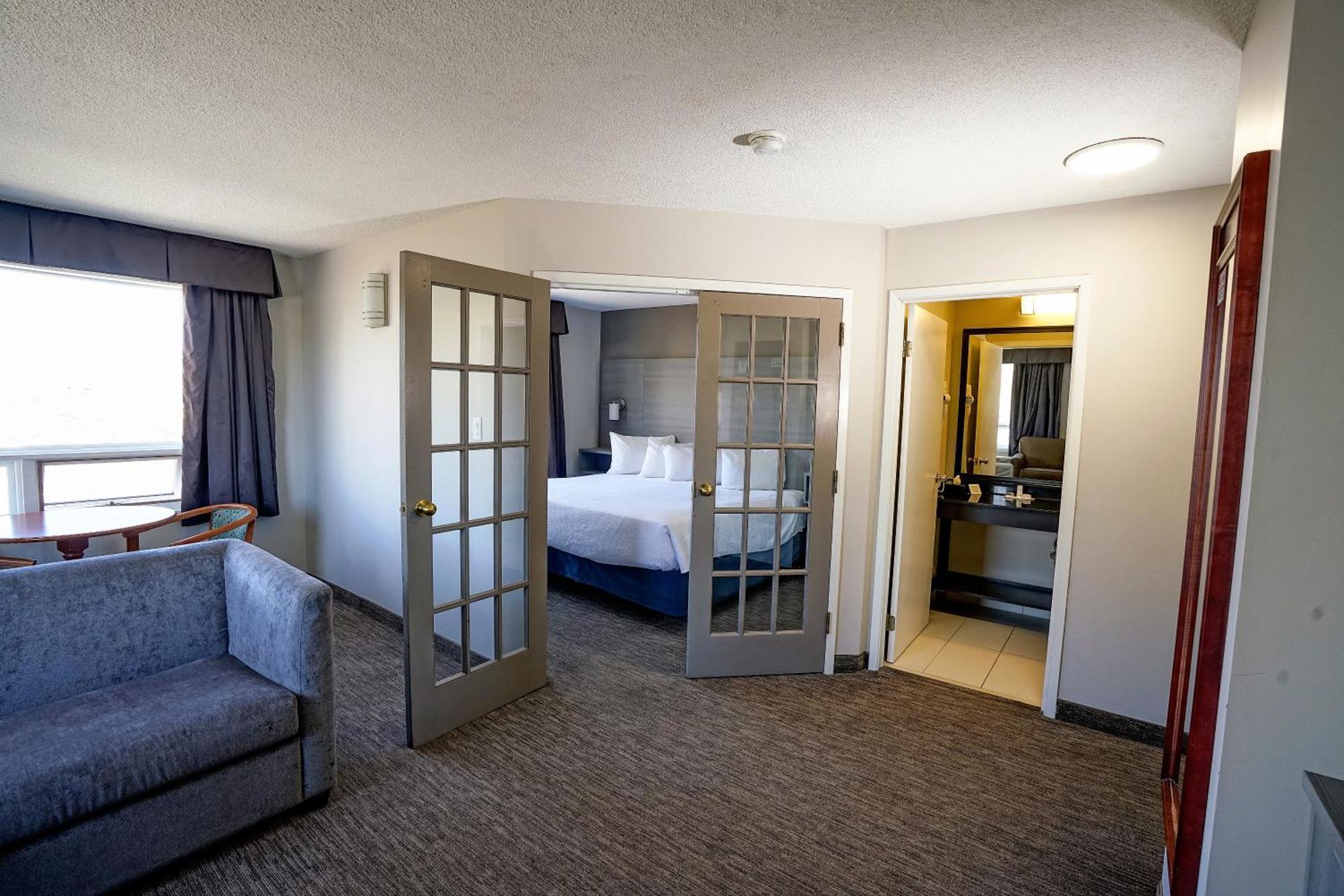 Travelodge Hotel By Wyndham סודברי מראה חיצוני תמונה