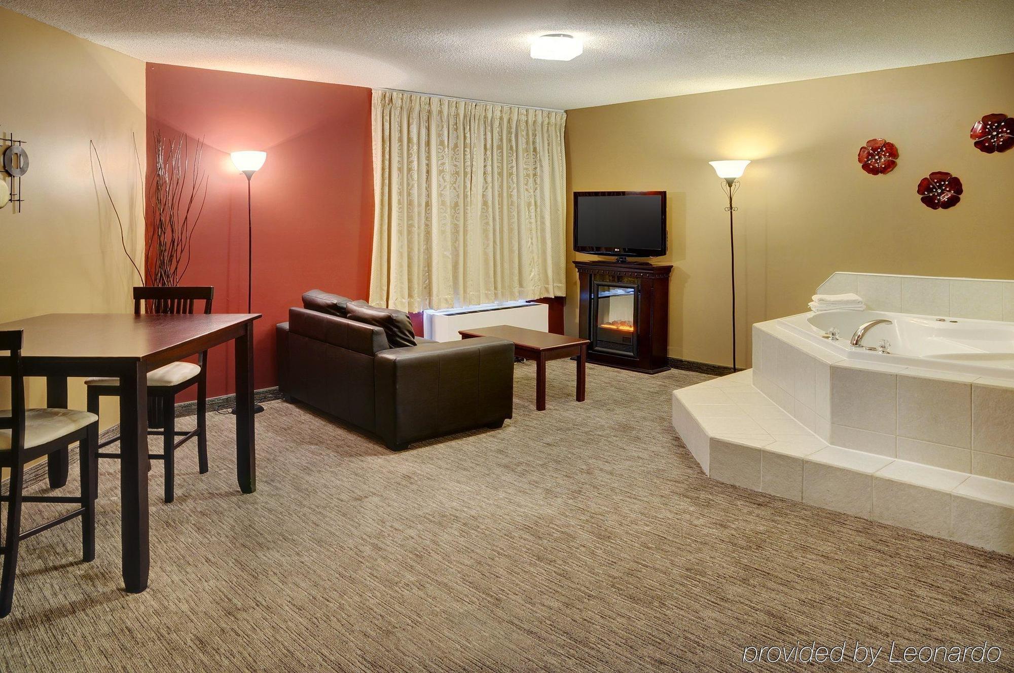 Travelodge Hotel By Wyndham סודברי מראה חיצוני תמונה