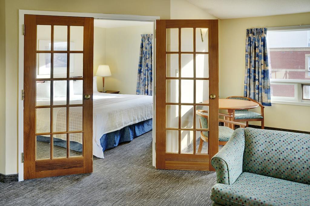 Travelodge Hotel By Wyndham סודברי מראה חיצוני תמונה